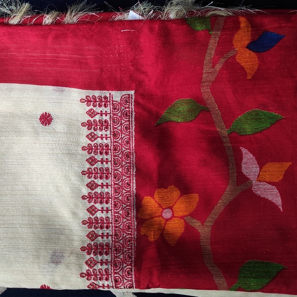 SAREE - Picture 3 of 6